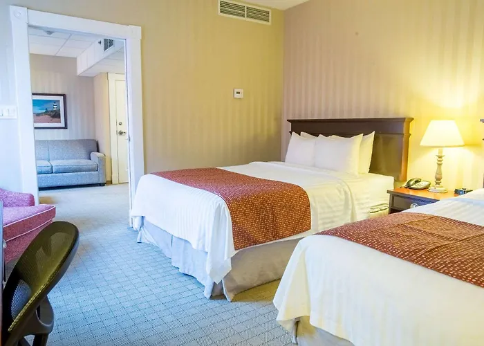 Quality Inn & Suites Charlottetown Downtown