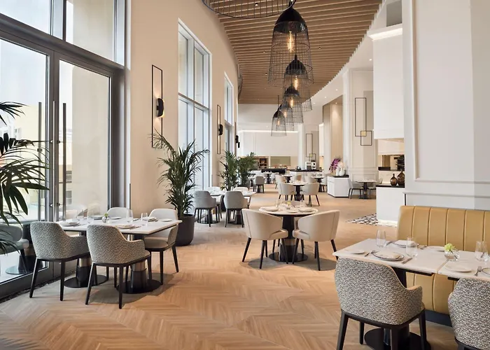 JW Marriott Hotel Marina
