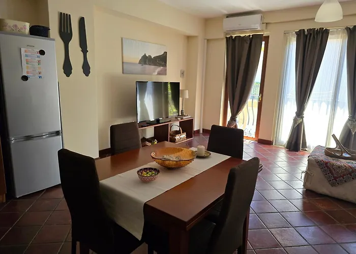 Casa La Ferula apt1 vicino al mare e Taormina