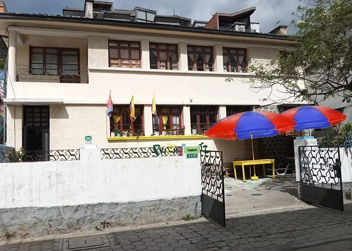 Friendly House & Hostel 2
