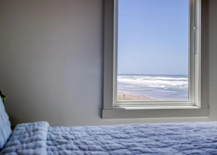 Breakers Beach House 1