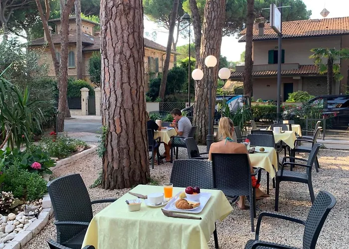 Hotel Boccaccio-free parking-