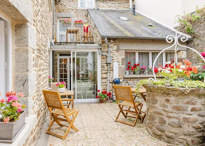 Demeures & Chateaux - Hotel De La Porte Saint-Malo - Dinan