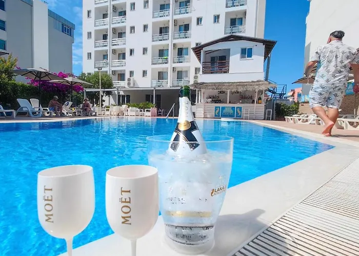 Hotel Lakaj