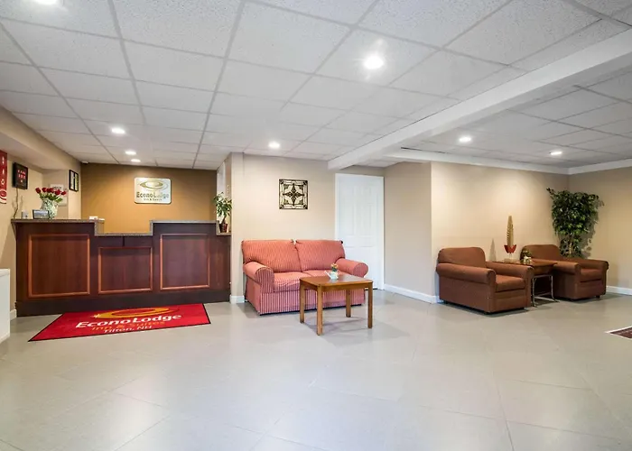 Tiltonlodge Inn & Suites