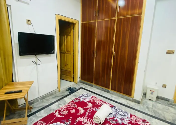 Dastak Hotel