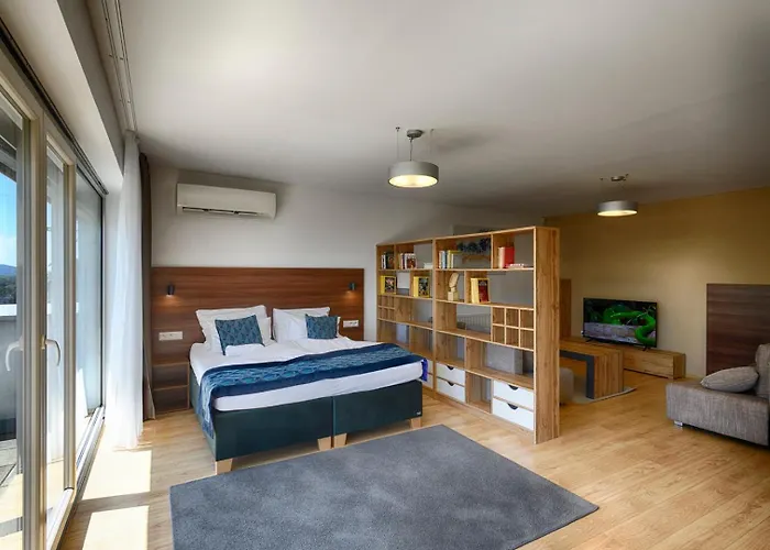River View Apartments Hotel