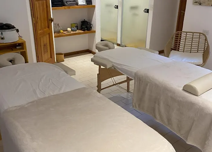 Hotel Y Cabanas Le Village