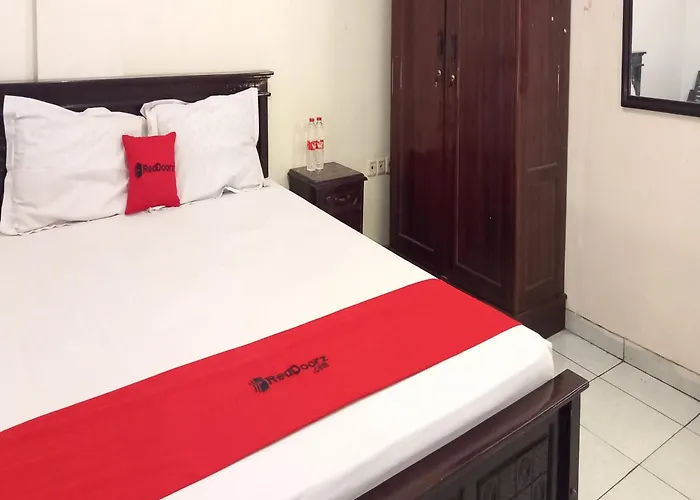 Reddoorz Syariah At Hotel Pandan Wangi Near Alun Alun Sidoarjo
