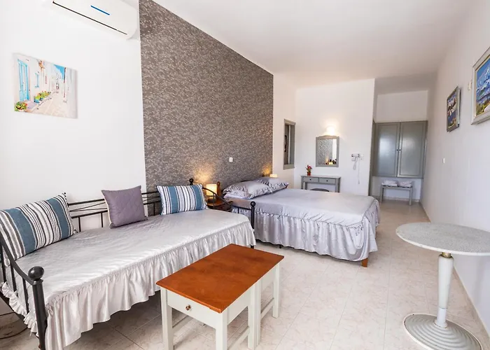 Perama Hotel, Karpathos