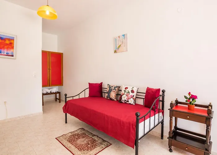 Perama Hotel, Karpathos