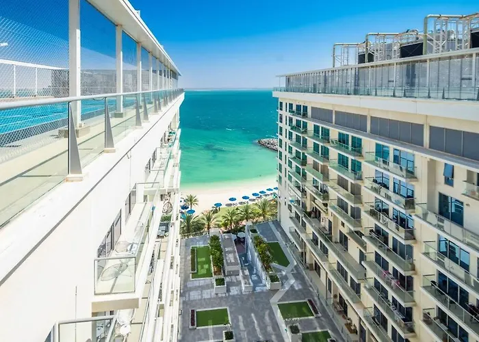 Contemporary Full Ocean View Apartment