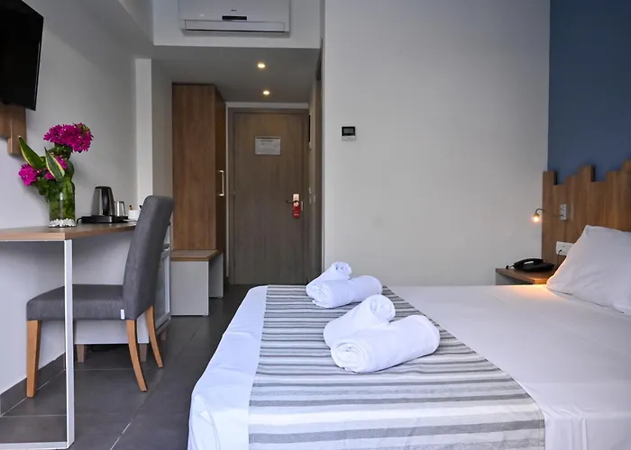 Pollis Hotel