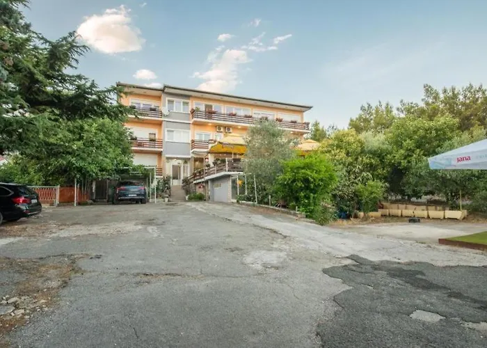 Hotel Riviera, Starigrad Paklenica