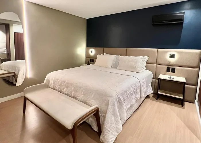 Hotel Serrano