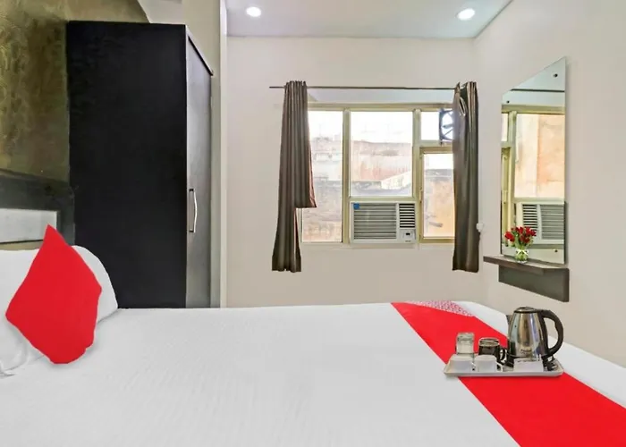 The Hotel D F Stay House New Delhi Railway Station