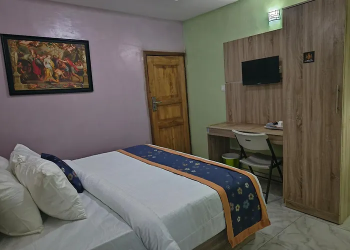 J Blitz International Hotel