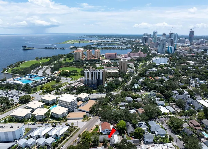 St Pete Boho Getaway Walk To Pier And Beach