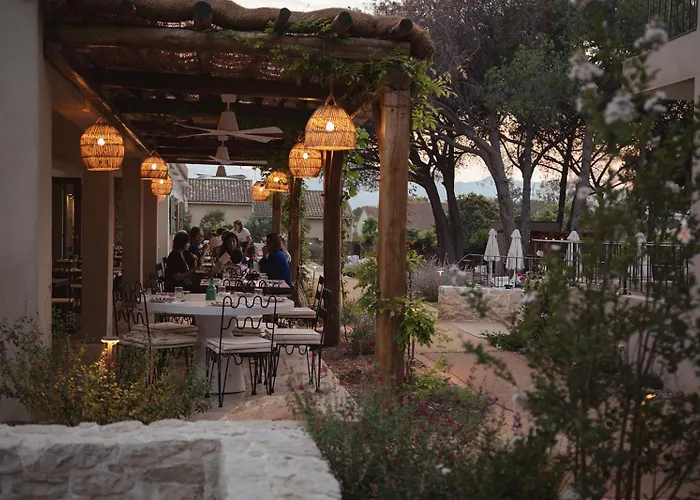 Boutique Hotel Responsable Et Restaurant Basgi Basgi
