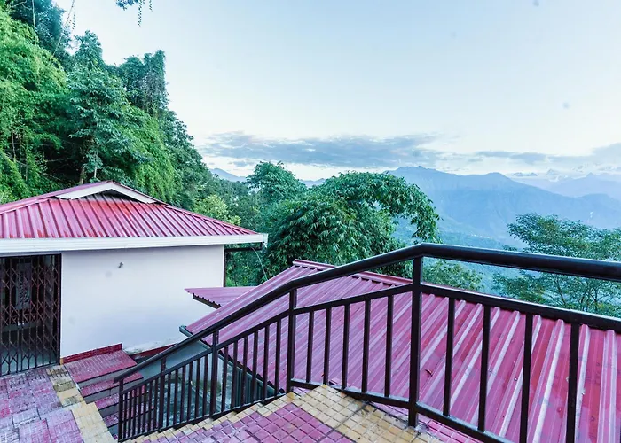 The Golden Retreat Hotel In Pelling