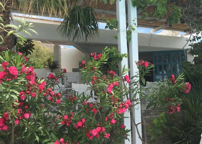 Hotel Plakures