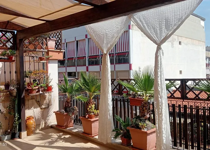 Casa-B&B Bouganville Attico 85 Mq