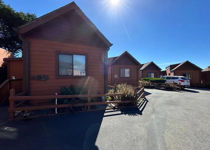 Oceanview Cabin 18 With Private Jacuzzi