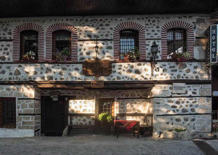 Todeva House Hotel And Tavern