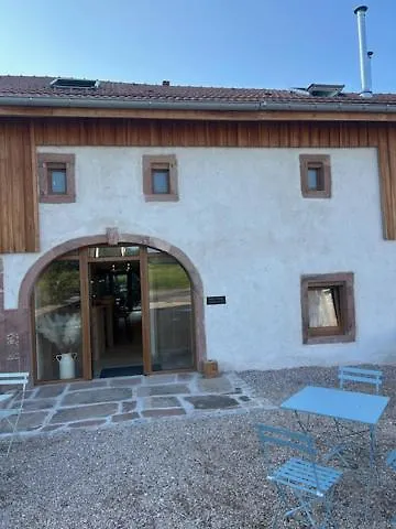 Domaine De Saint Jacques Devant Bruyeres