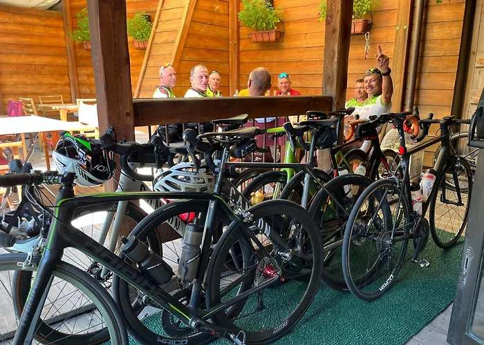 Hotel Des Alpes - Skiers & Bikers Lodge