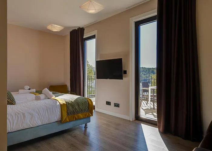 Hotel Portomarin Star