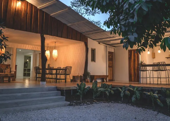 Cuatro Vientos Lodge & Apartments - Santa Teresa, Cr