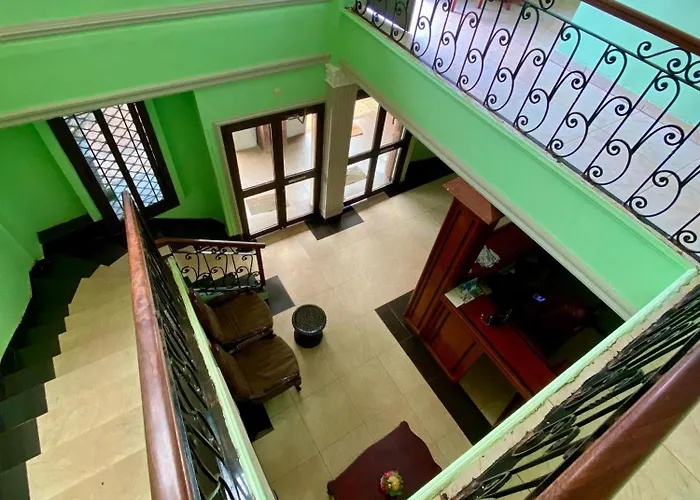 Balatsit Hotel