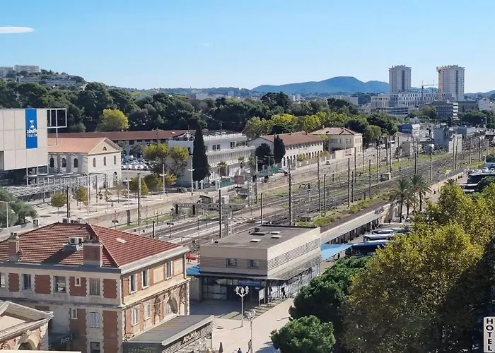Vue Mer Panoramique - Gare Et Port A Pied - 60M2