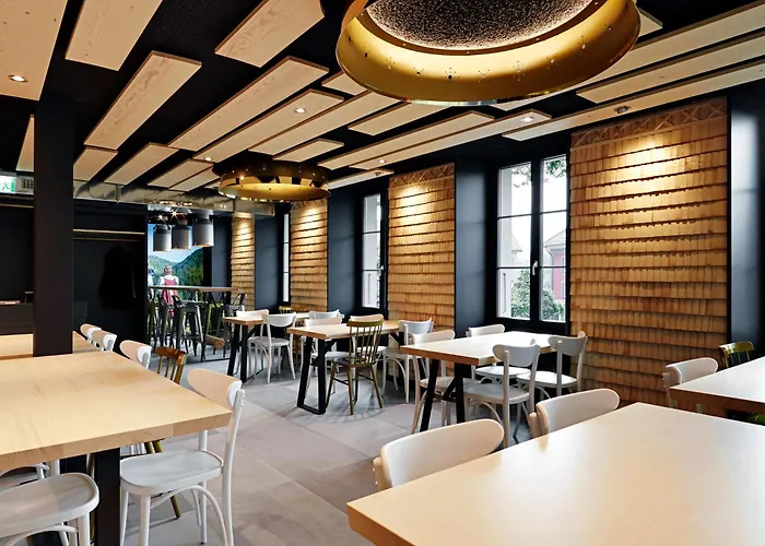 Cafe Tivoli