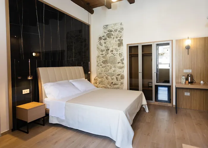 Heraklean Suites Tropea