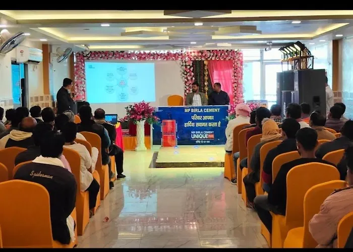 Hotel Rajshree International