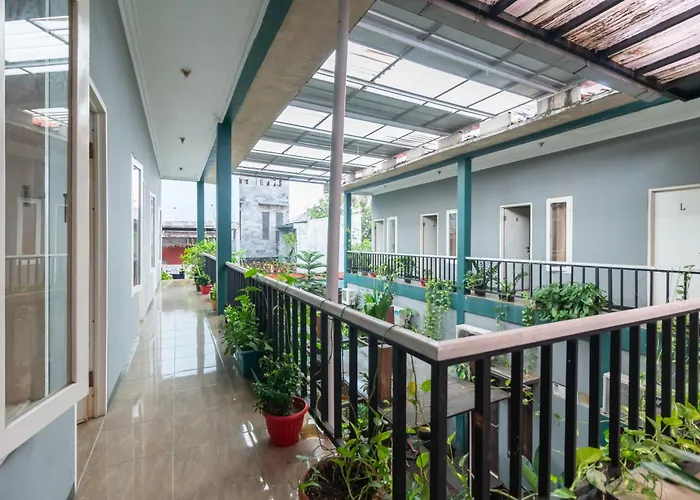 Safaraz Garden Near Galaxy Bekasi Mitra Reddoorz