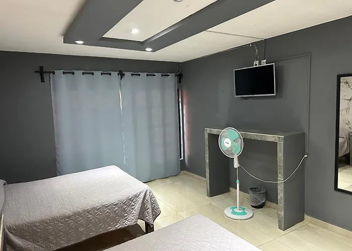 Hotel Calzada - La Barca Jalisco