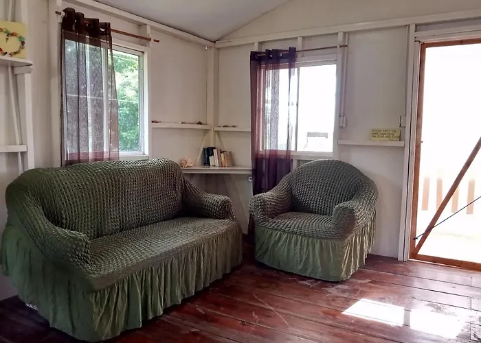 Christina'S Guest House Official