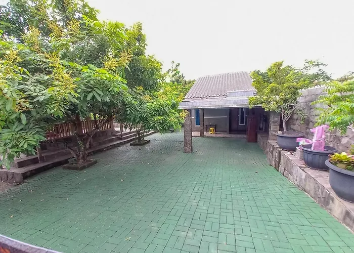 Alif House Syariah Redpartner Near Taman Dayu Pandaan