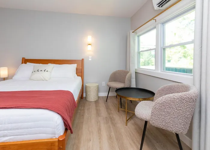 Dogwood Boutique Motel