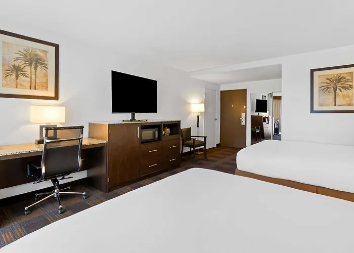 Best Western Date Tree Hotel