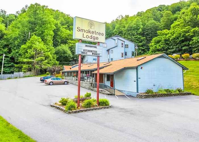 Smoketree Lodge