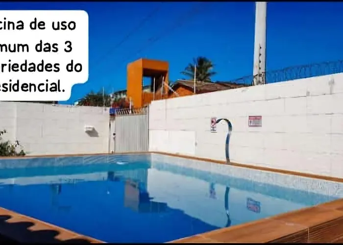 Confortável casa em Arembepe,100 metros da Praia com Churrasqueira Piscina e Wi-fi