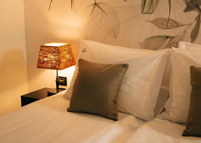 Nature Nest Bran - Adults Only
