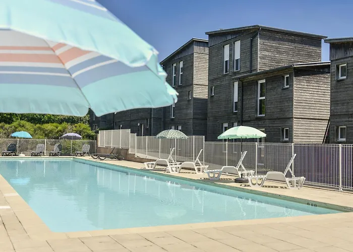 Résidence de tourisme avec piscine, le Domaine de Saint Orens