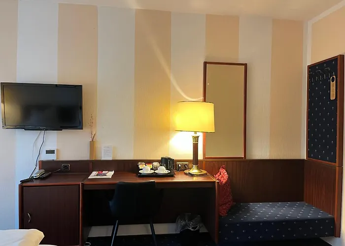 Hotel Senator