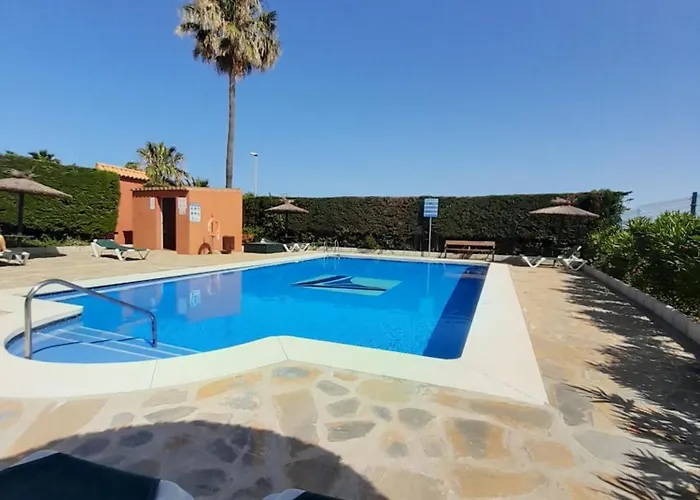 Apartamento Duplex Con Piscinas Y Maravillosas Vistas Al Mar