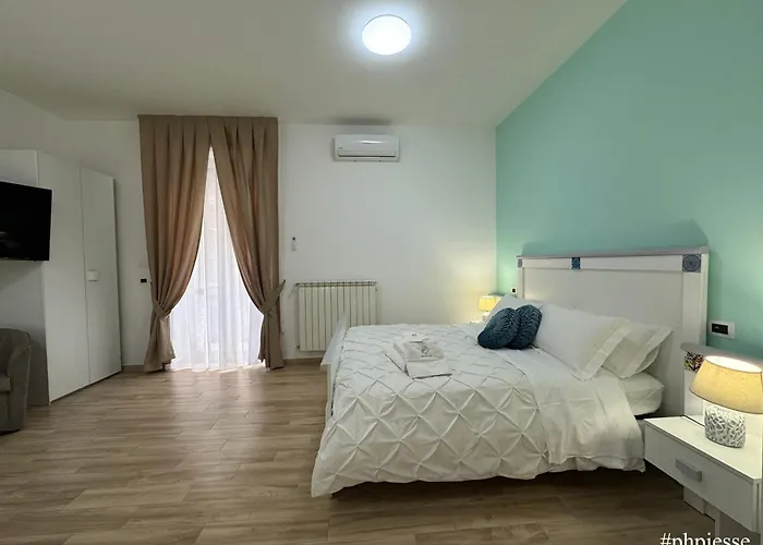 Emerella Luxury Suites-Siderno Lungomare